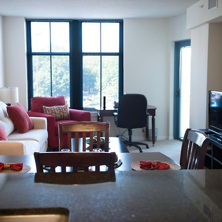 Crystal Quarters Corporate Housing At The Gramercy Arlington Habitación foto