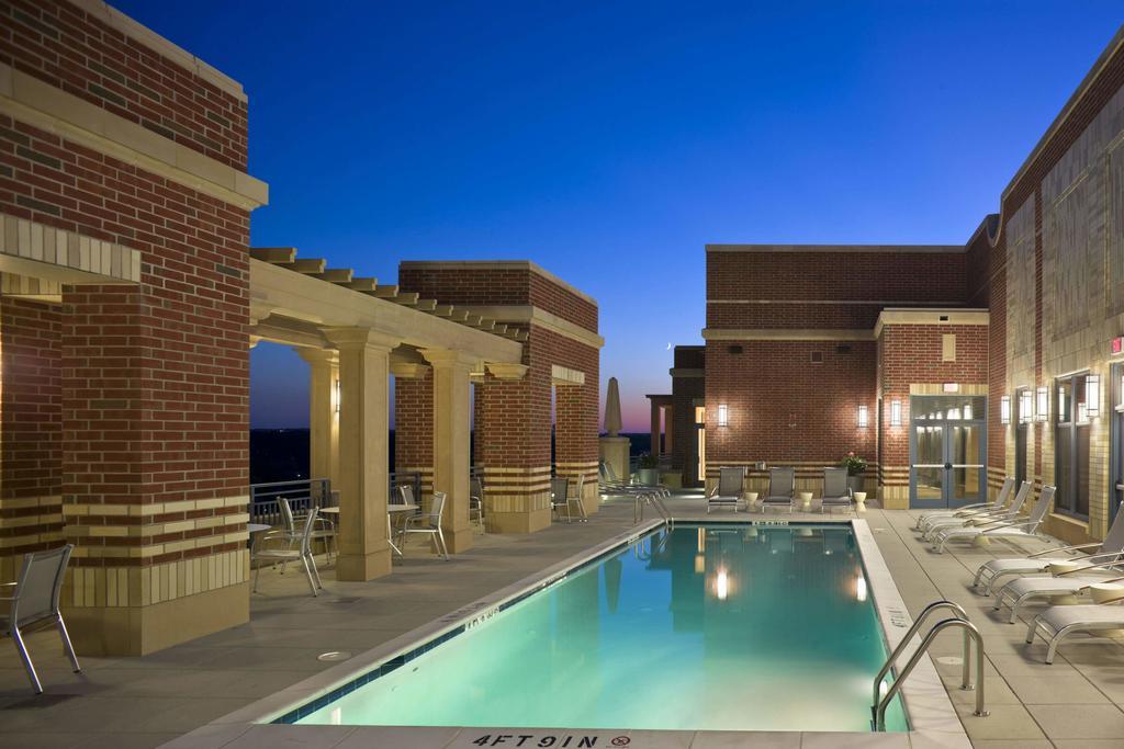 Crystal Quarters Corporate Housing At The Gramercy Arlington Exterior foto